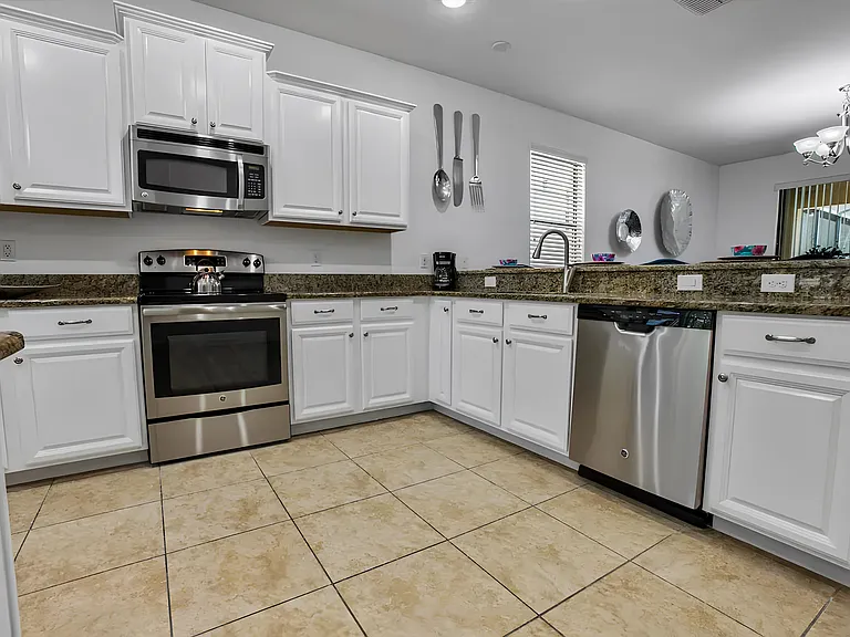 Moon Valley Dr — Photo 9