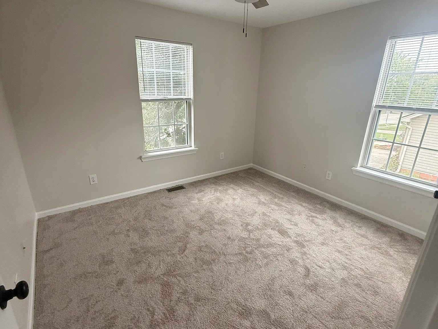 3 bed, 1548 sqft, $2,600 — Photo 4