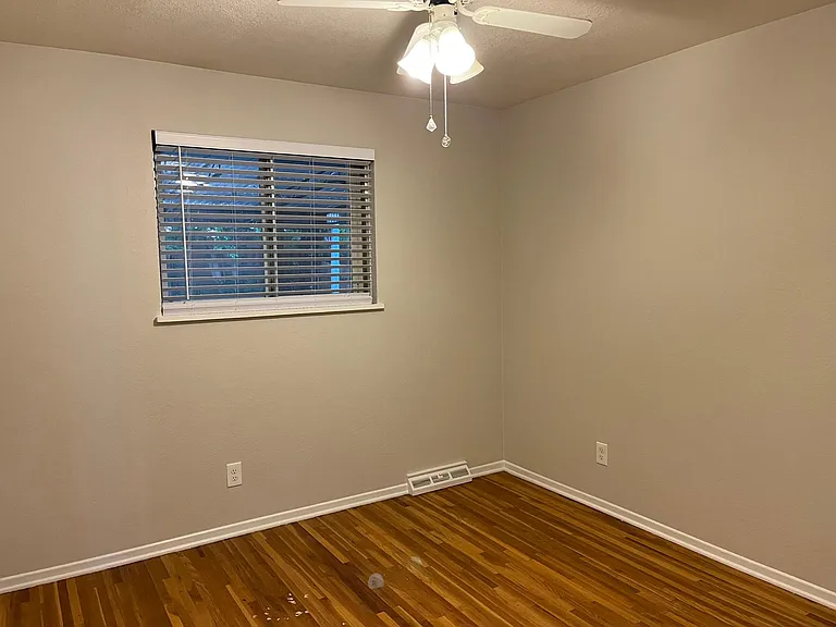 5647 S Fox St #C — Photo 15
