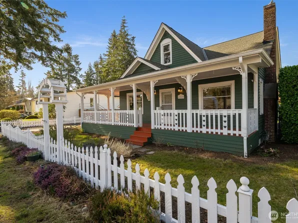 17555 Fremont Avenue N, Shoreline, WA 98133