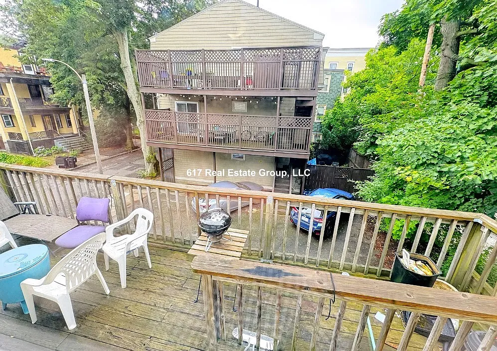 4 bed, 1600 sqft, $5,500 — Photo 4