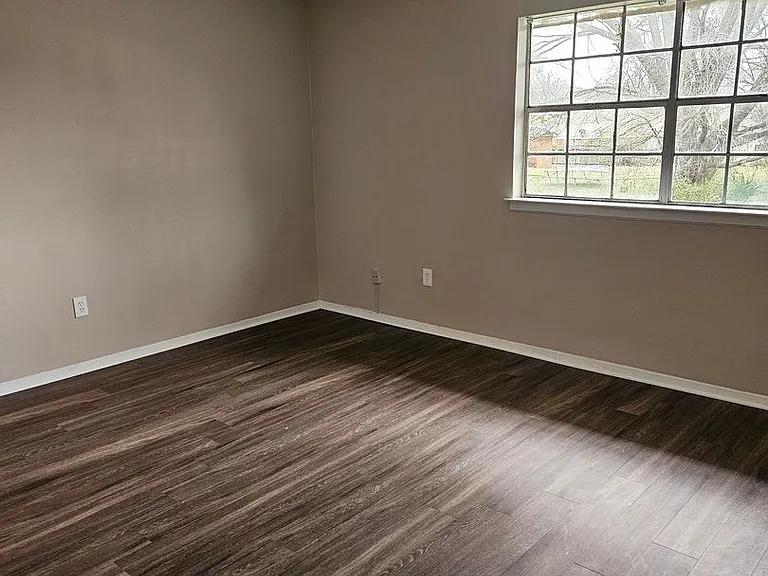 5664 Myers Rd — Photo 6