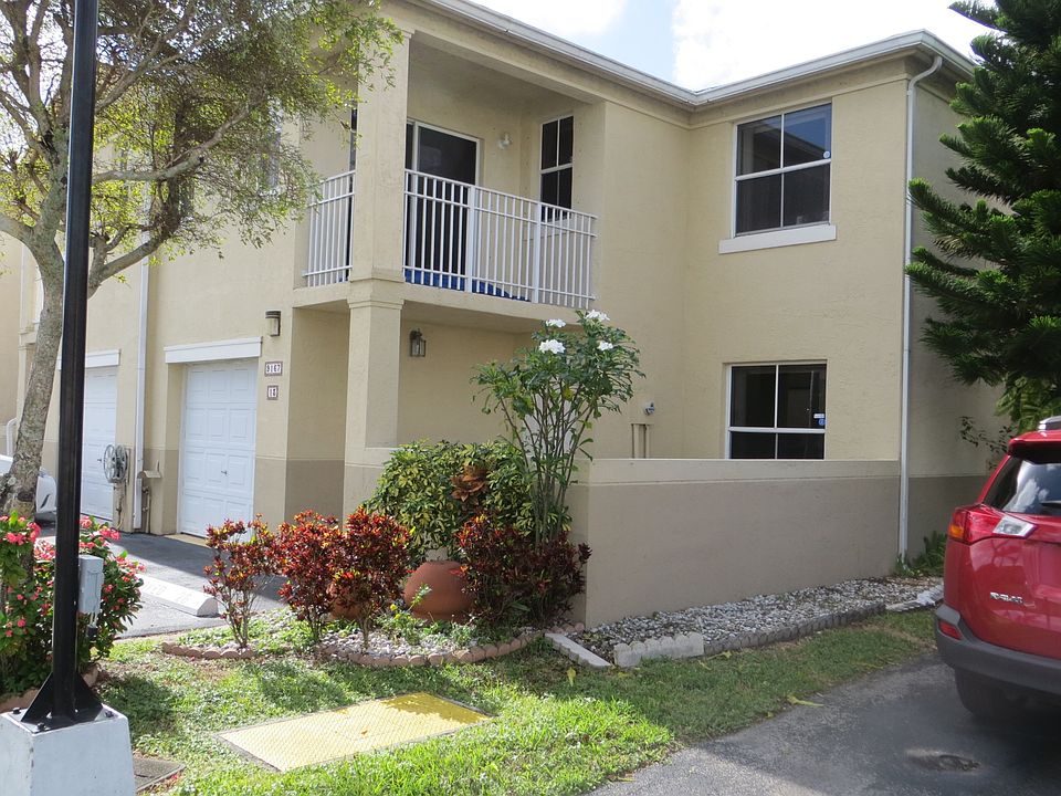 1st image of 9167 Fontainebleau Blvd APT 13