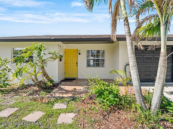 2 bed, 1.0 bath, 1493 sqft, $1,800 — Photo 2