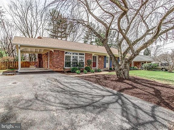 2nd image of 515 Mannakee St