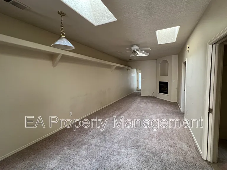 10316 Gutierrez Rd NE — Photo 6