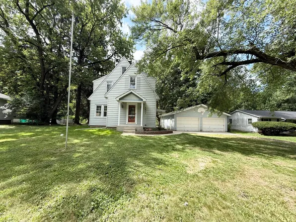 1601 5th St, La Porte, IN 46350