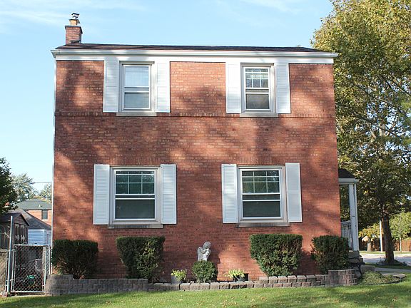 3rd image of 7800 W Bryn Mawr Ave