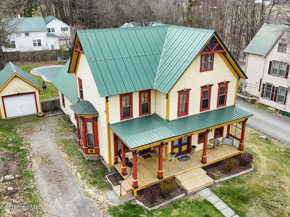 56 Church St, Montrose, PA 18801