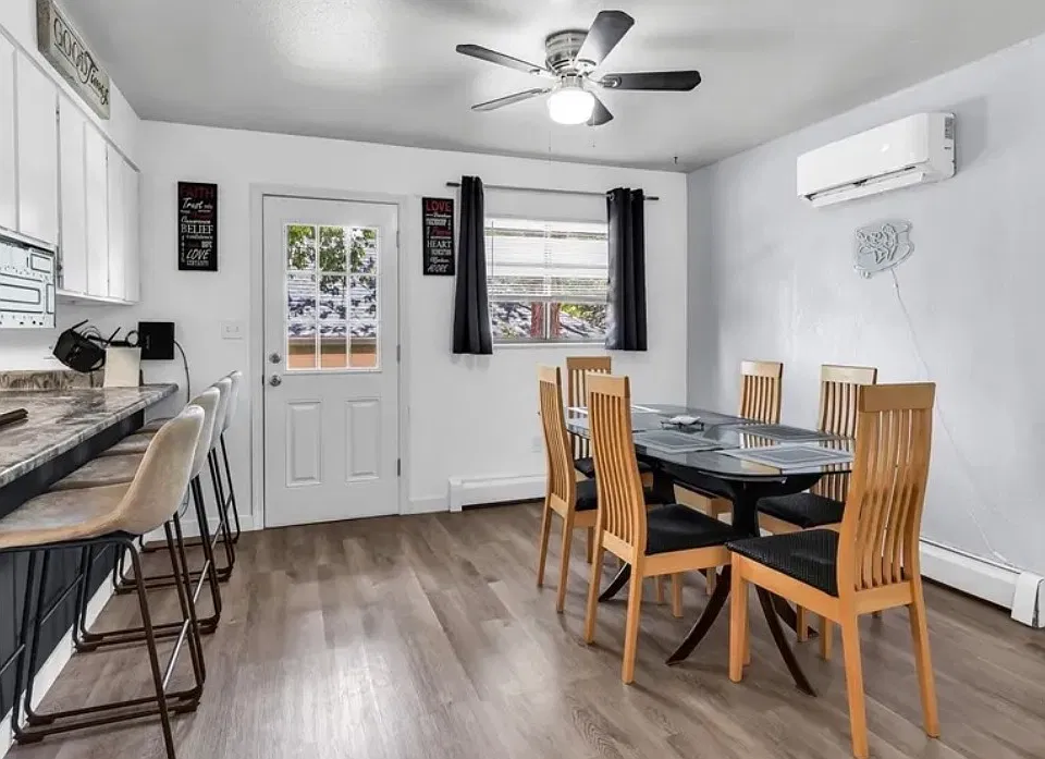 228 Greenwood Ave #1