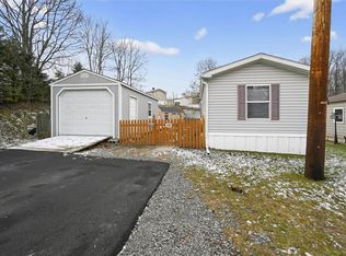 640 Deana Way, Rochester, PA 15074