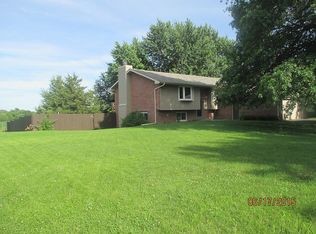 900 Smoky Hill Rd, Lincoln, NE 68520