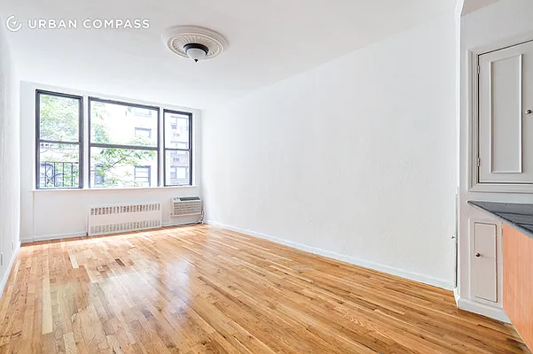 Sold by Compass | media 3