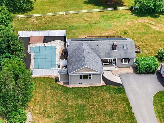 2nd image of 38 Brown Ave