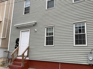 7 Audrey St, Providence, RI 02909