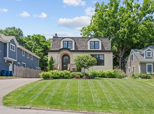 219 Chicago Ave N, Wayzata, MN 55391