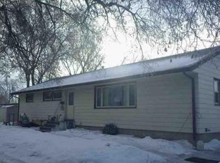 1715 E Rosser Ave, Bismarck, ND 58501