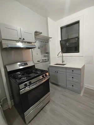 Rented by Compass | media 9