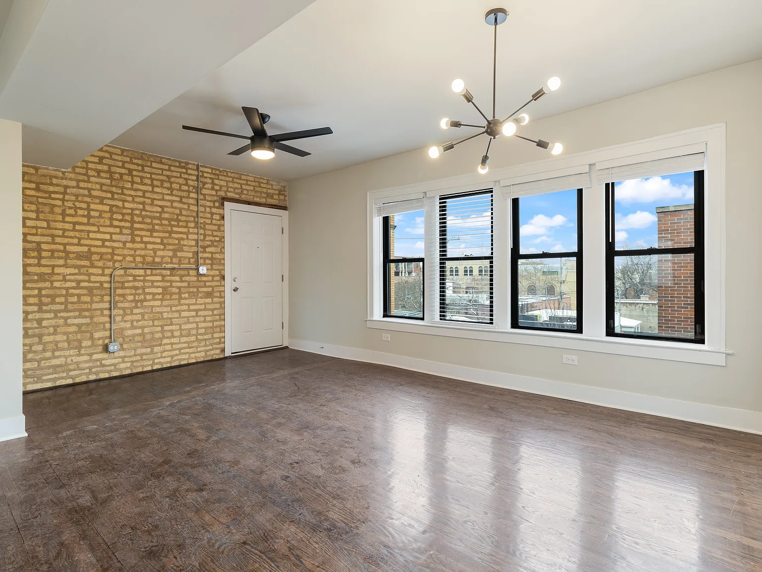 2522-24 W. Superior St. — Photo 3