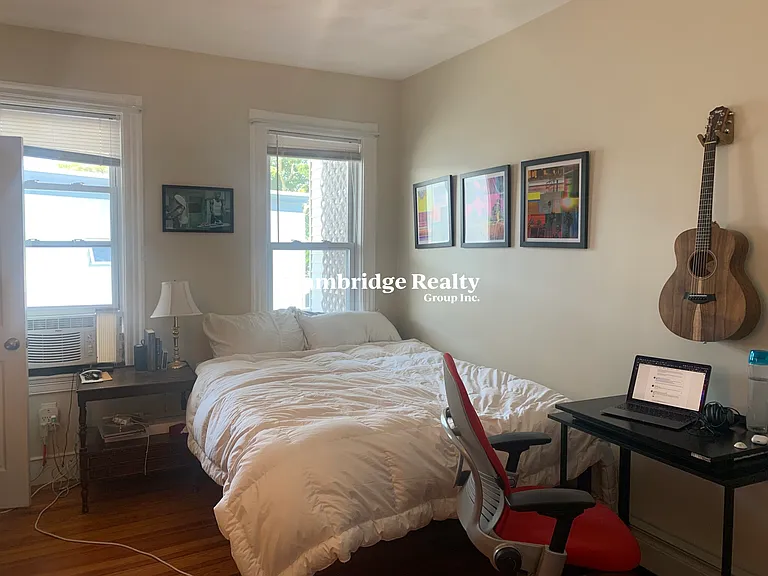 69 Newton St #3L — Photo 18