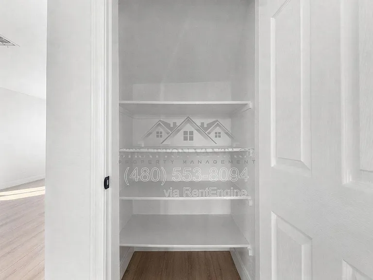 1005 E Stirrup Ln — Photo 14