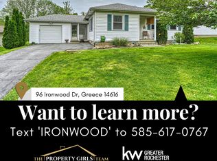 96 Ironwood Dr, Rochester, NY 14616
