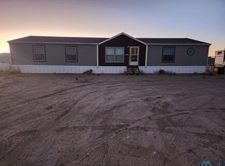 7403 Kevil Rd, Carlsbad, NM 88220