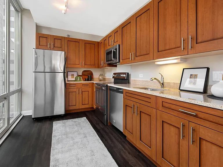 Granite Countertops & Stainless Steel Appliances