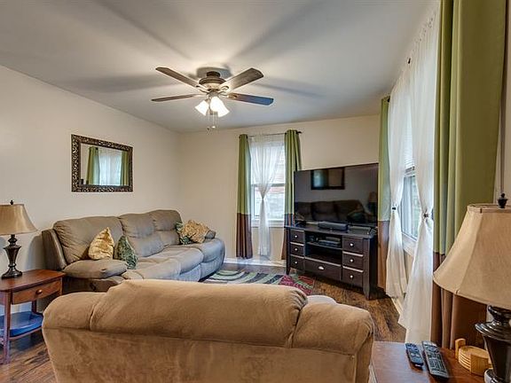 5th image of 1912 Karen Dr