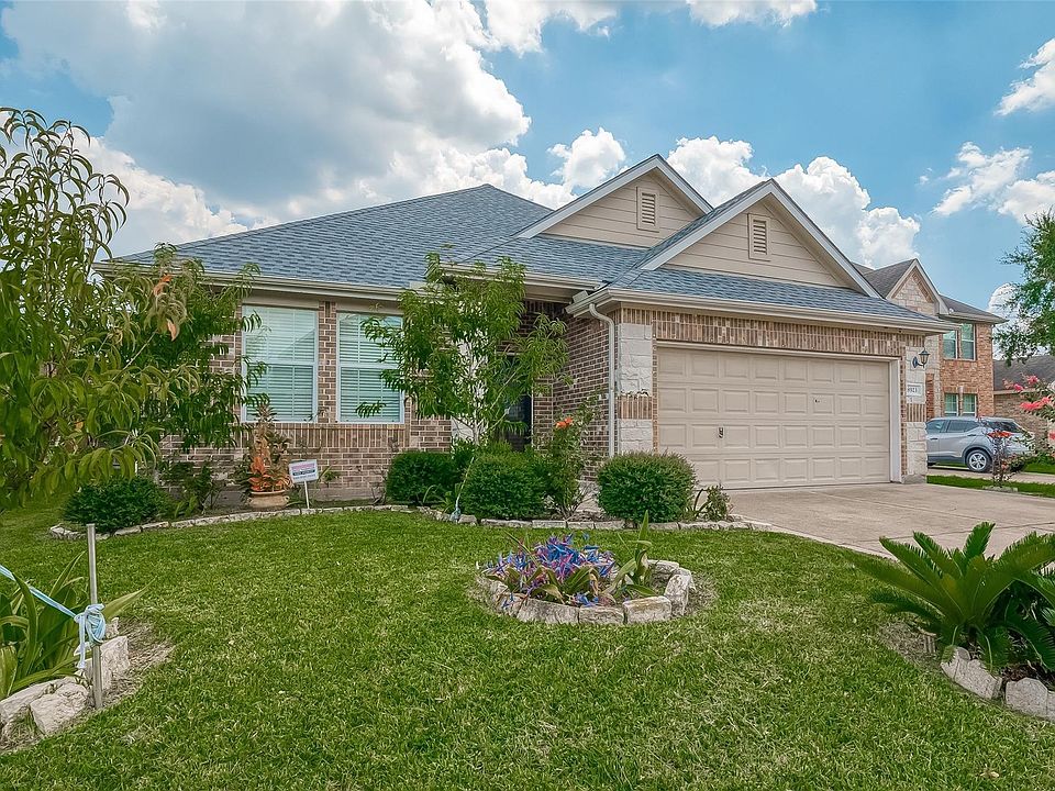 1st image of 8923 Willow Wind Ln