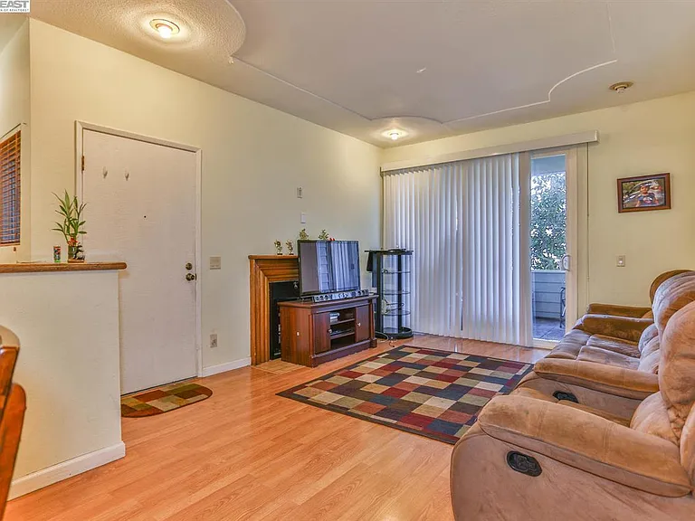 3416 Deerwood Ter #112 — Photo 5