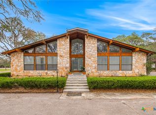 101 Hunters Glen Dr, San Marcos, TX 78666