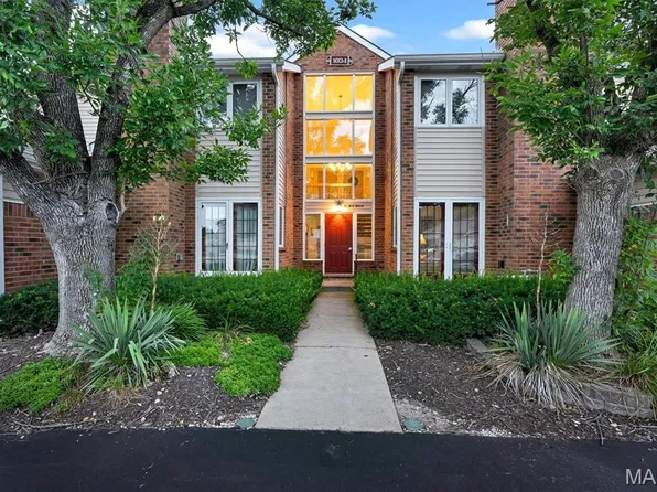 1034 Alpine Ridge Dr Unit G6, Ballwin, MO 63021