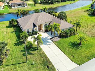 130 White Marsh Ln, Rotonda West, FL 33947