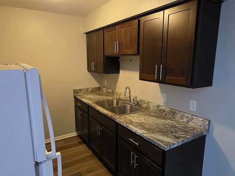 7855 W Oklahoma Ave — Photo 4