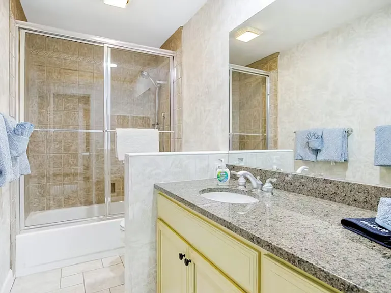 250 Emerald Bay Dr #2C — Photo 8