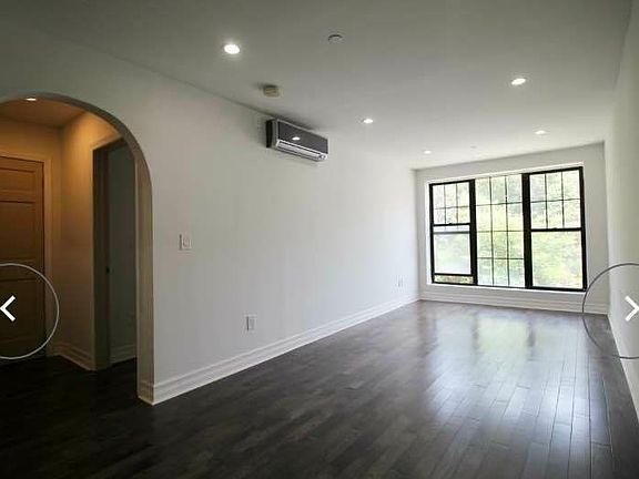 3rd image of 92 Ryerson St APT 2