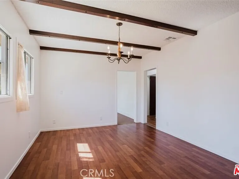 609 Alexander St — Photo 15
