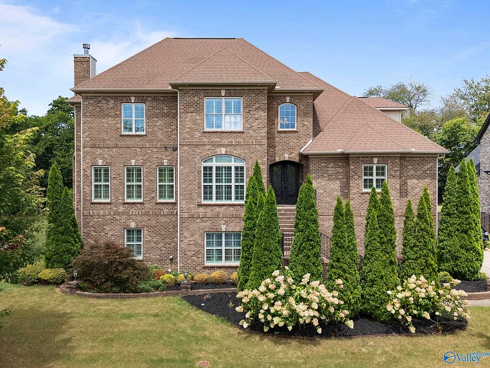 1st image of 146 Forest Ridge Dr