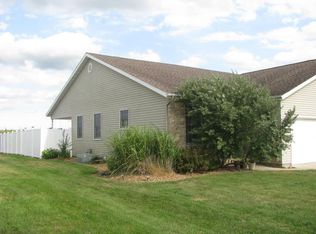 3016 S Sugar Mill Ct, Effingham, IL 62401