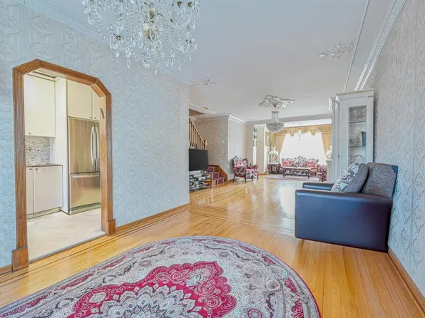 102-01 62nd Road image 5 of 25