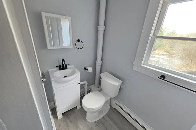 81 Assisqua Ave #3 — Photo 4