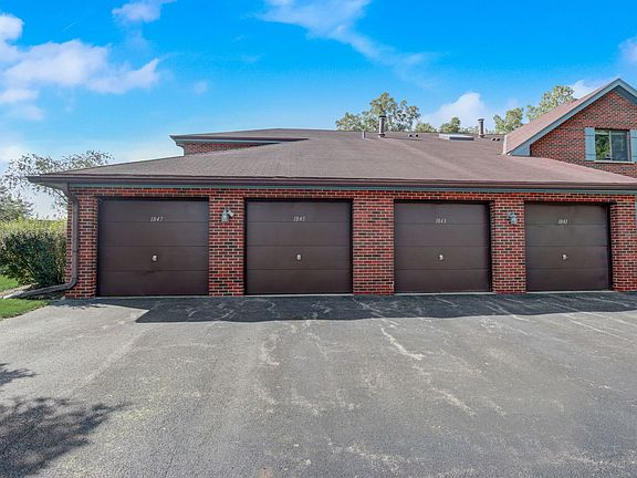 3rd image of 1845 Portsmouth Dr #C