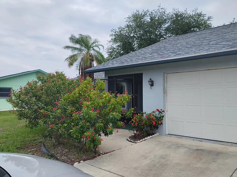 10299 Willmington Blvd — Photo 4
