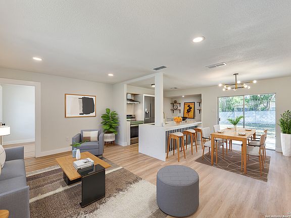 3rd image of 4527 AVENIDA PRIMA ST