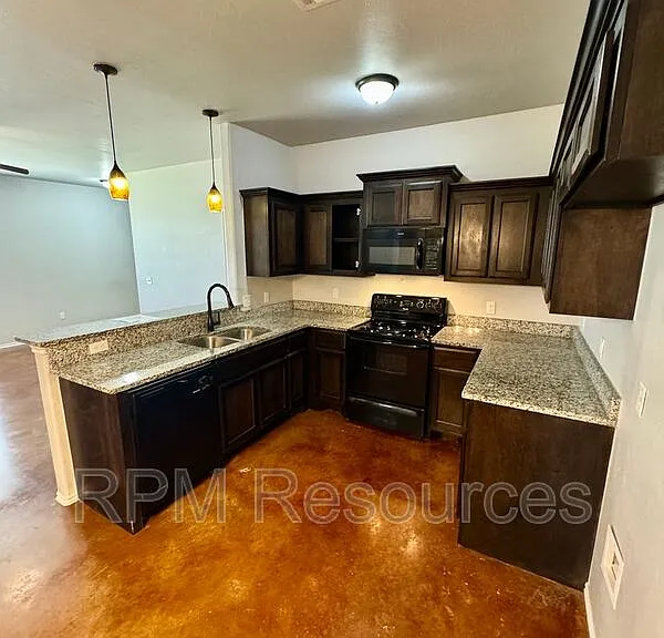 1818 Post Oak Rd — Photo 6