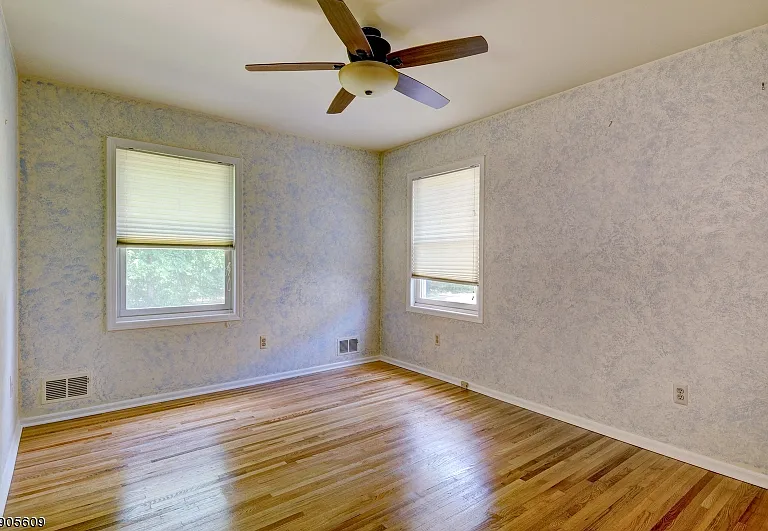 18 Strawberry Ln — Photo 18