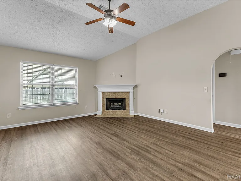 76 Zachary Cir — Photo 6