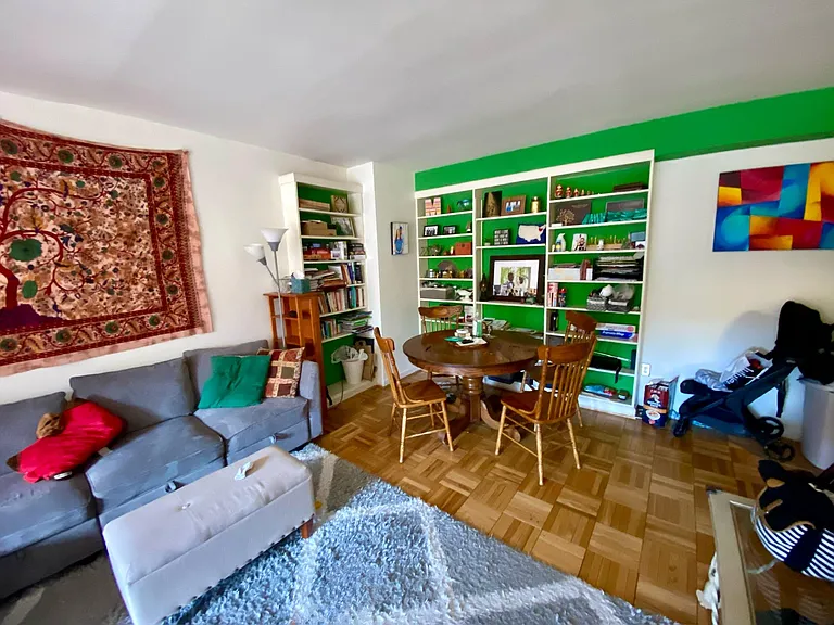 Living/dining room