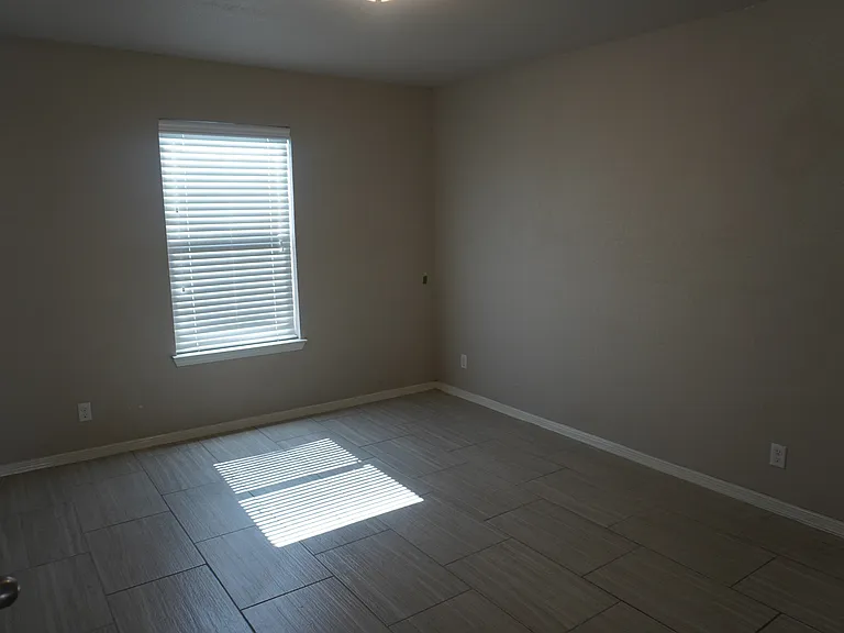 429 Sonaran Ct — Photo 21
